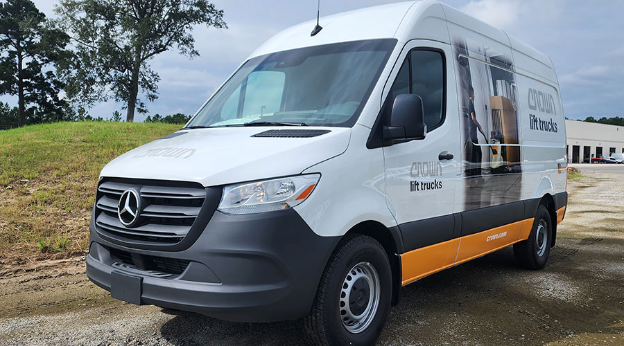 New Crown Lift Trucks Facility Opens in Northeast Ohio Crown Equipment